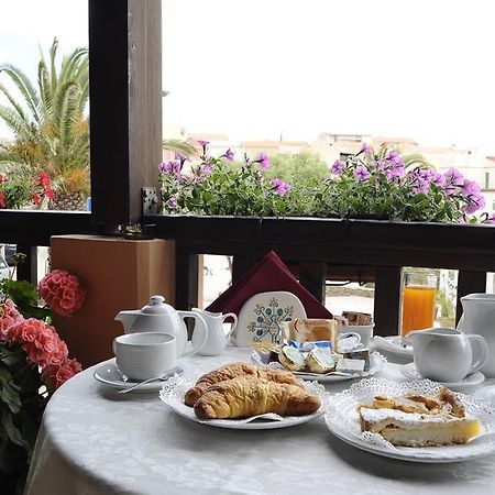 Lina Hotel Stintino Zewnętrze zdjęcie