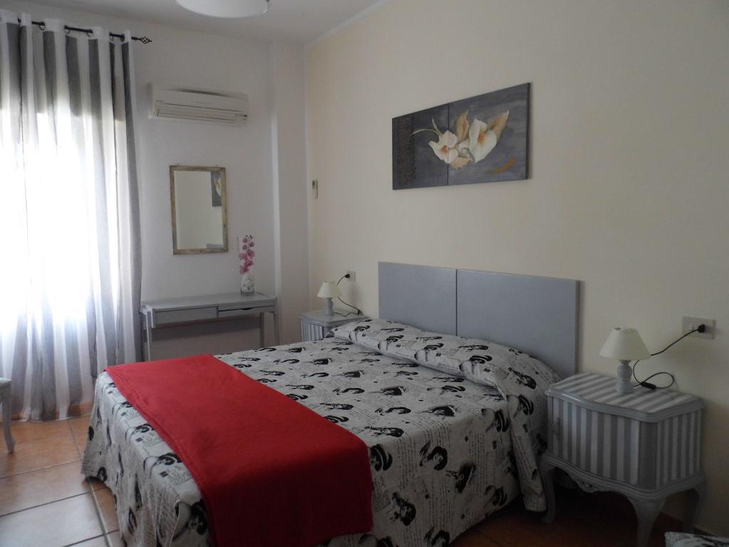 Lina Hotel Stintino Pokój zdjęcie