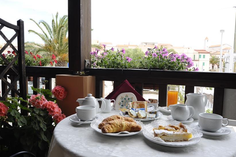 Lina Hotel Stintino Zewnętrze zdjęcie