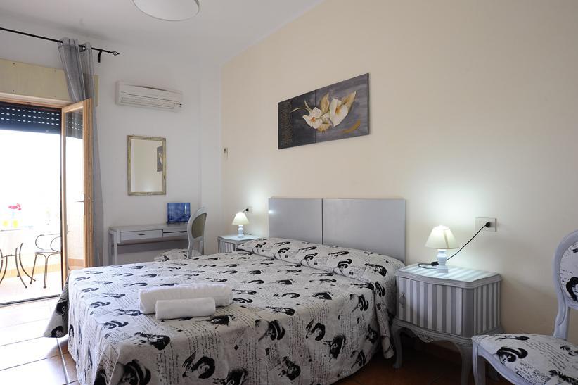 Lina Hotel Stintino Zewnętrze zdjęcie